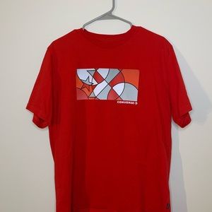Men’s size large converse t-shirt
